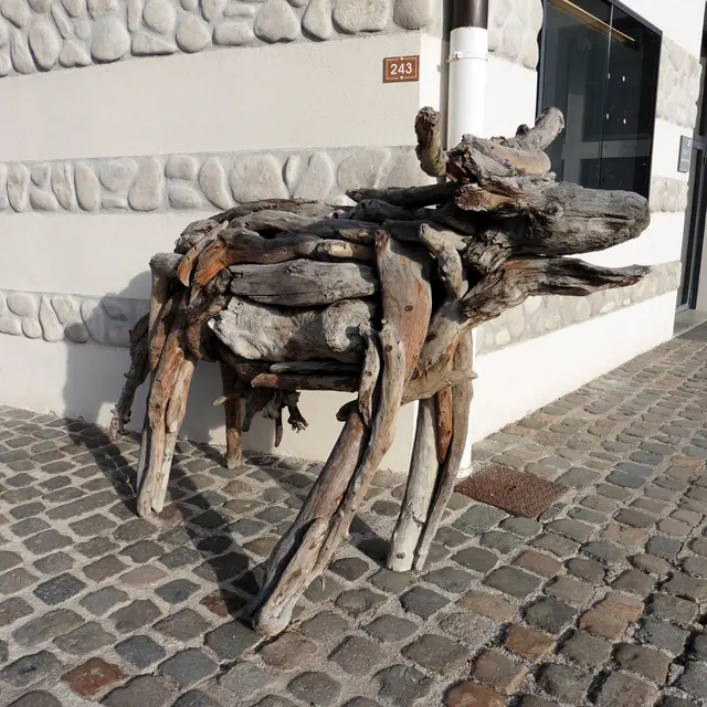 Art Vache : La Vache en bois flotté