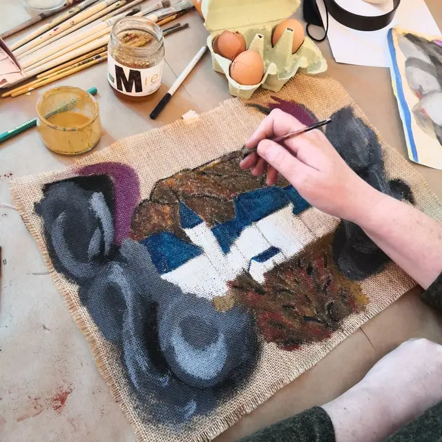 Atelier | Peinture sur toile de jute