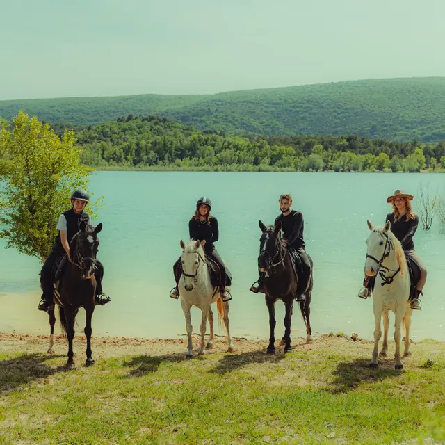 Sorties et balades à cheval avec le Ranch du Verdon
