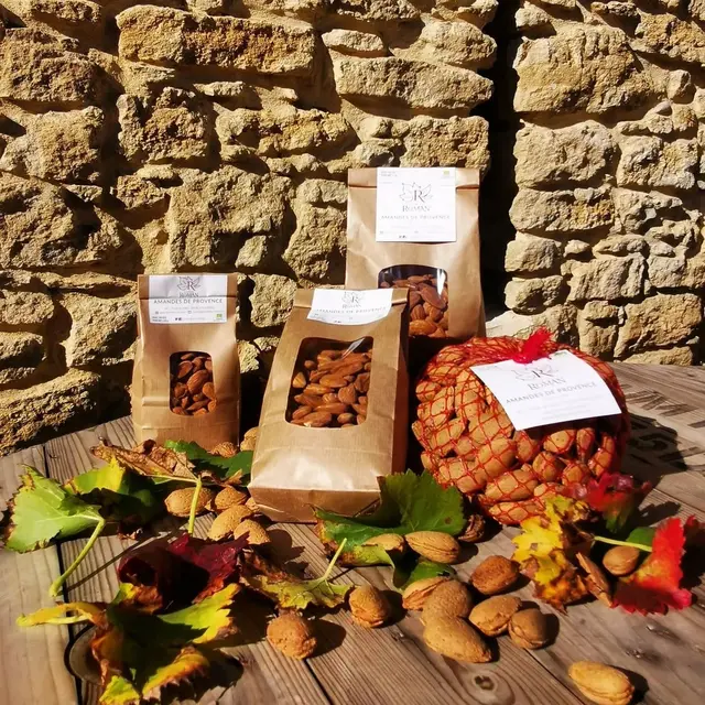Les amandes bio du Domaine Roman