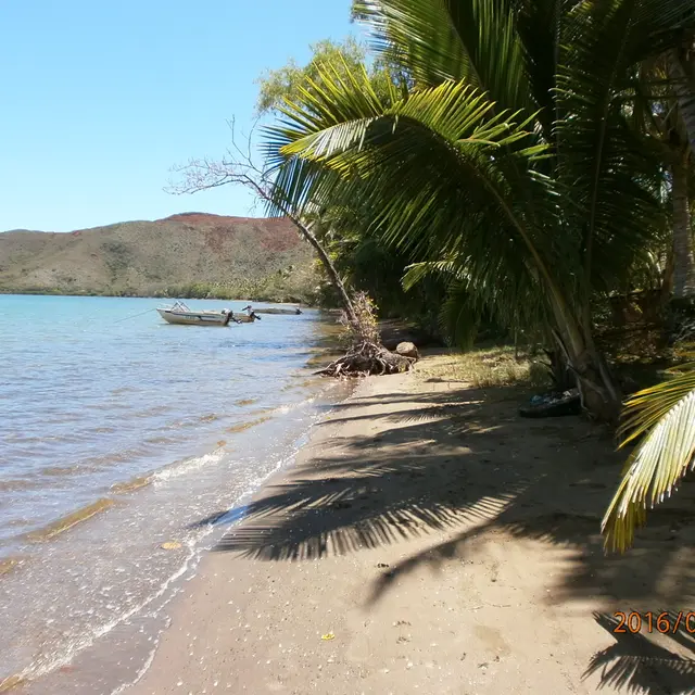 1_plage de la tribu de Port Bouquet.jpg