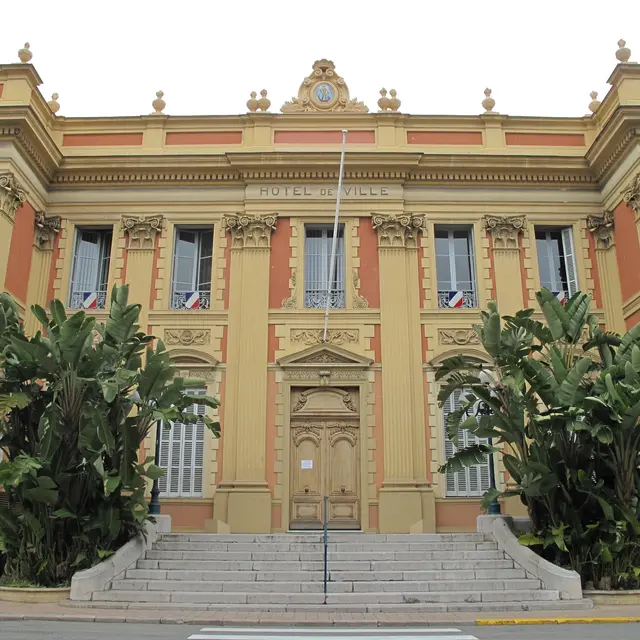 L'Hôtel de ville