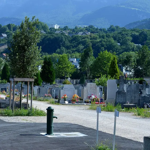 Cimetière Charrière Neuve