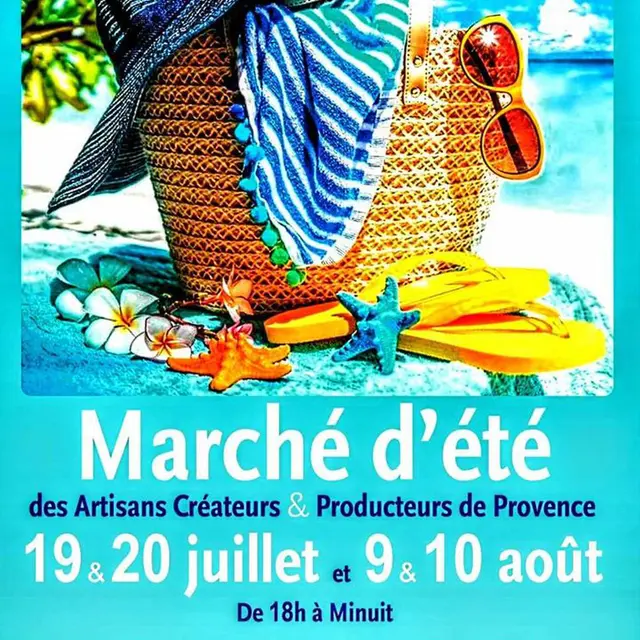 Marché des artisans locaux au Brusc