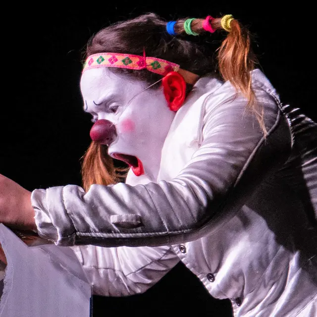 Spectacle Magalie Tronchet brise la glace