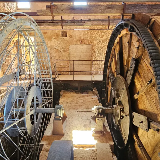 Tympan des Pesquiers