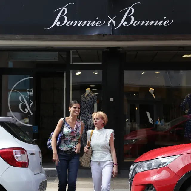Bonnie & Bonnie