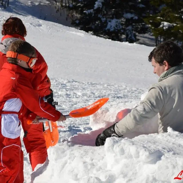 Construction d'igloo_Montferrier