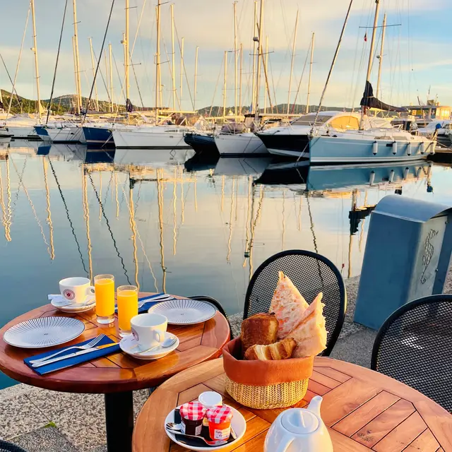 Le Bateau Ivre_Cavalaire-sur-Mer