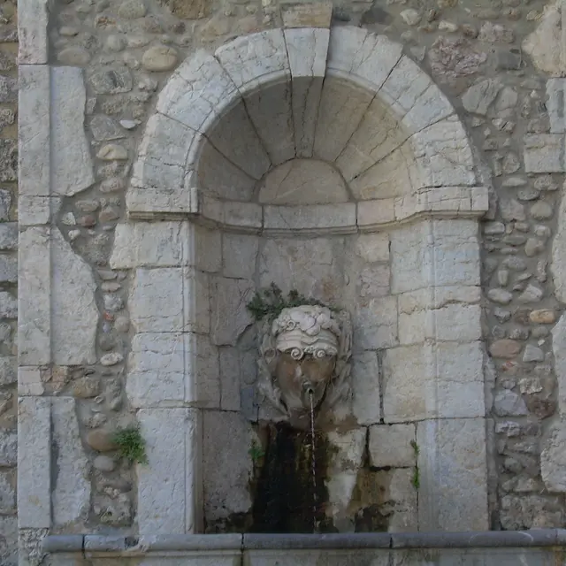Fontaine des Potiers-Anduze-2