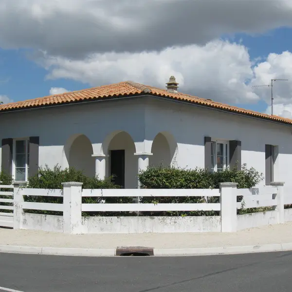 Location Giraud Claude