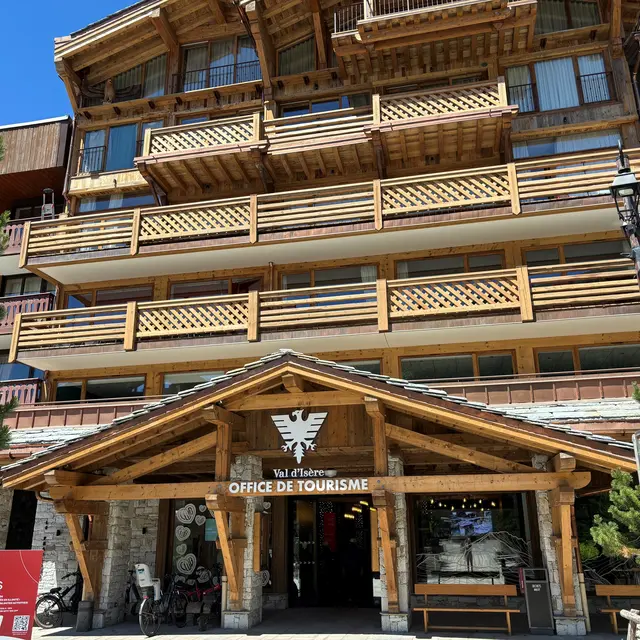 Office de Tourisme de Val d'isère en été