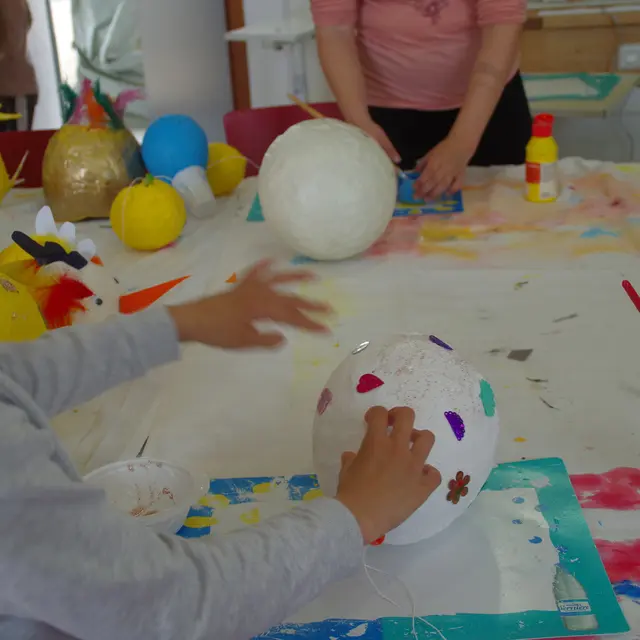 Atelier enfant - Paniers fleuris et lanternes de Pâques_Châtelaillon-Plage