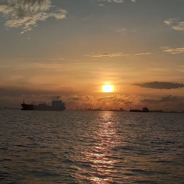 Balade en bateau au coucher de soleil_Martigues