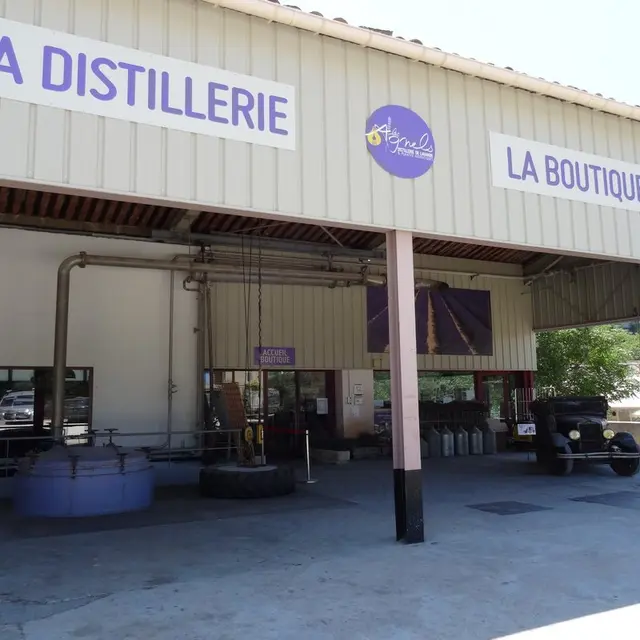 Distillerie de Lavande & Plantes Aromatiques – Les Agnels