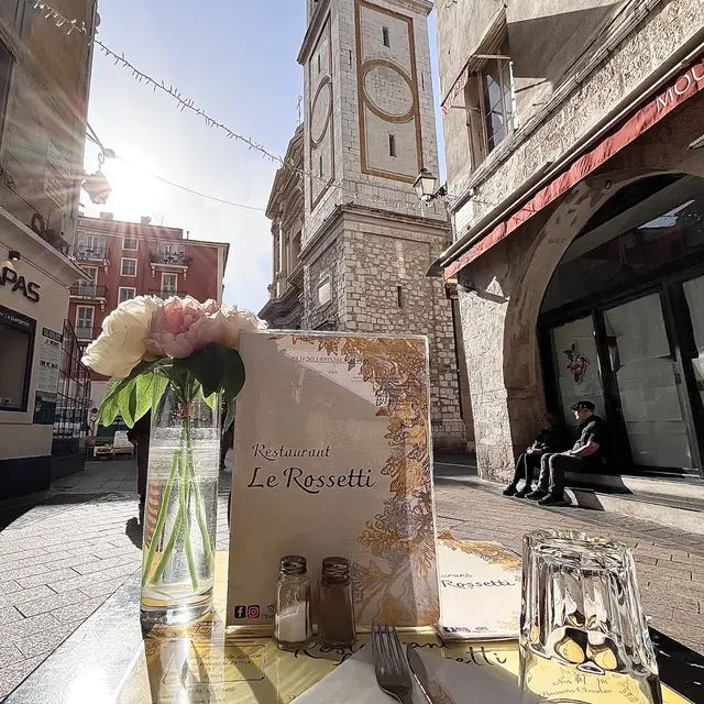 Terrasse ensoleillée vue