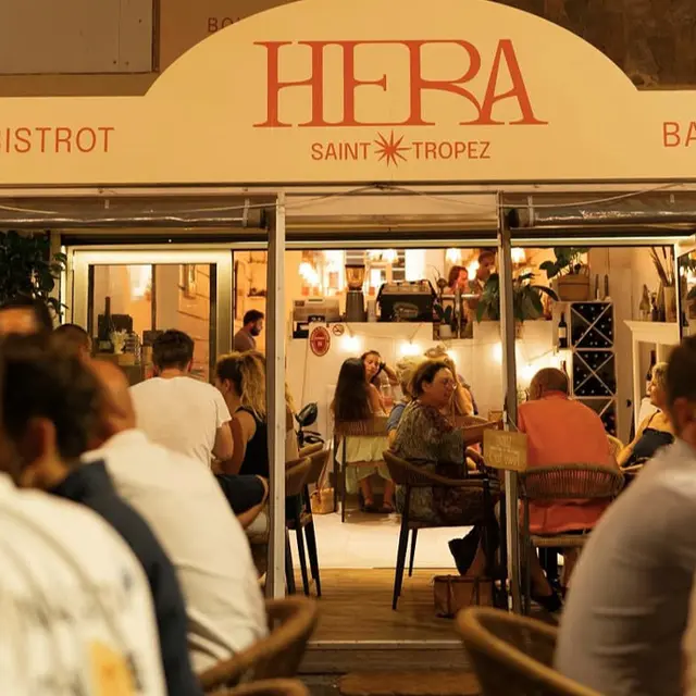 Hera Restaurant - Bar à vin_Saint-Tropez