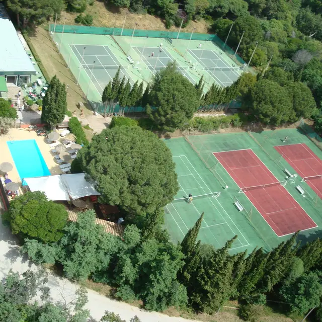 Complexe Smash Club Cavalière