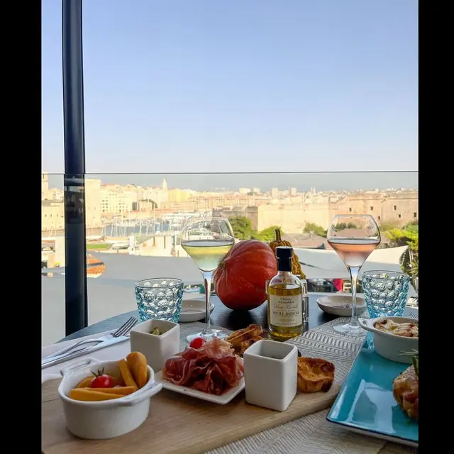 Le Carré Bistromanie