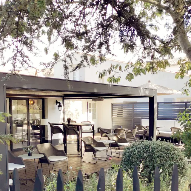 Pergola et terrasse extérieure