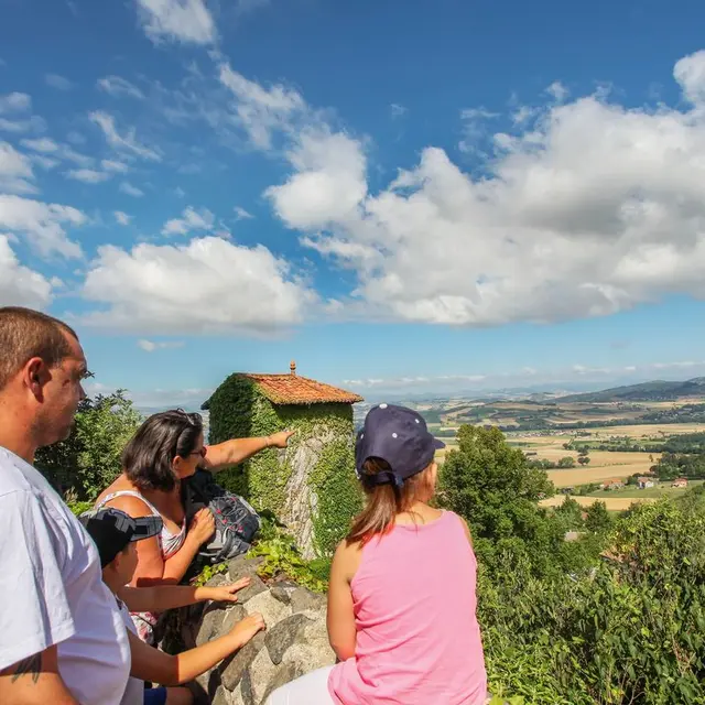 Visite insolite familiale d'Usson_Usson