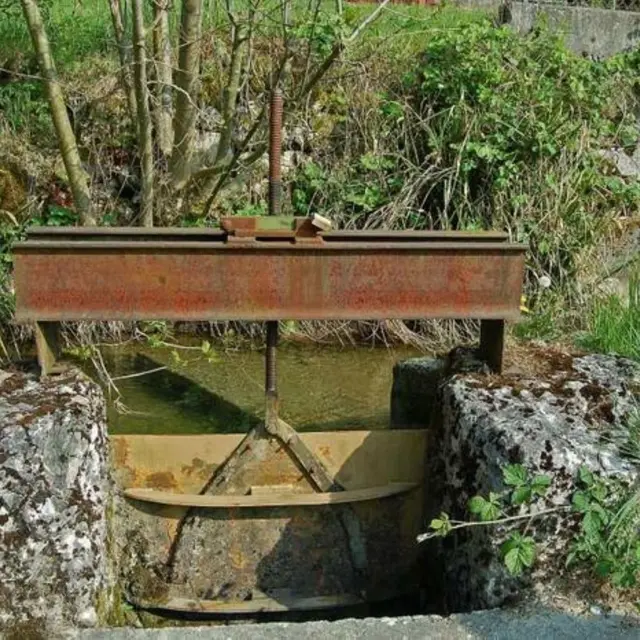 Promenade le long du canal