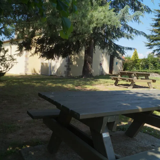 Aire de pique-nique du bourg_Civens