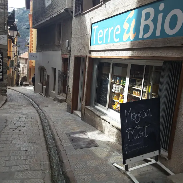 magasin extérieur.jpg