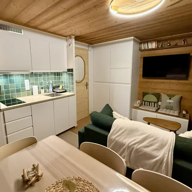 2 pièces - Perce Neige_Châtel