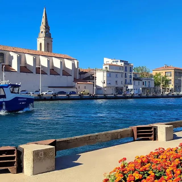 Balade en bateau sur les canaux de Martigues_Martigues