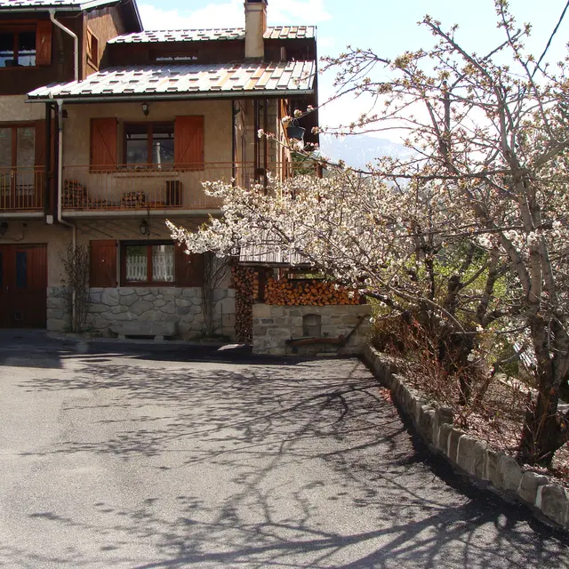 Appartement tout équipé dans chalet à louer Allos