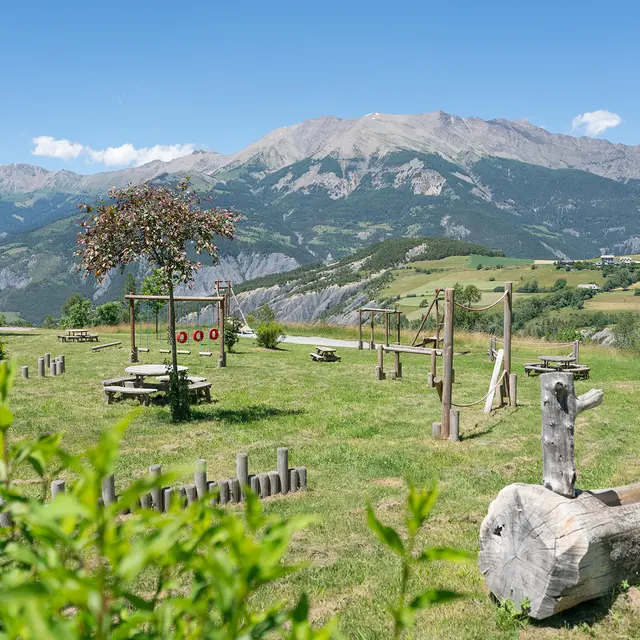 Aire de jeux d'Enchastrayes