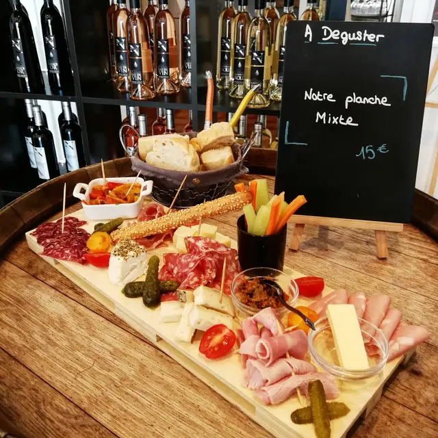 Bar à vin Nestuby - Cotignac