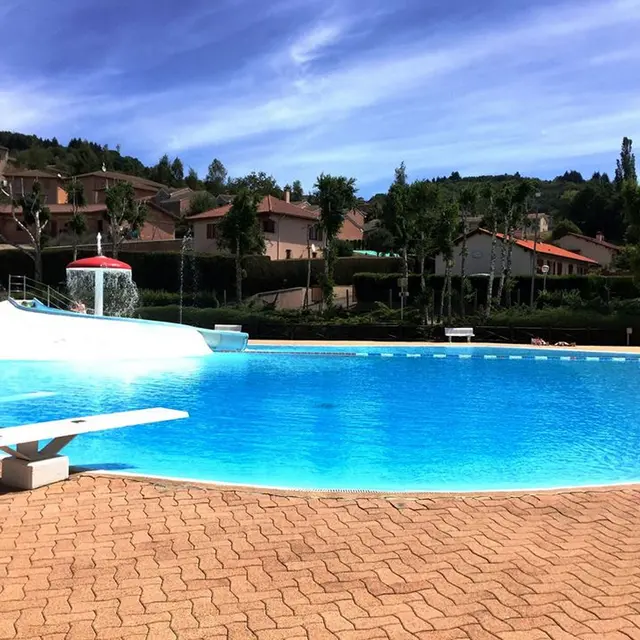 Piscine de Saint-Just-en-Chevalet