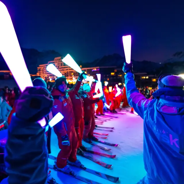 Descente aux lampions des enfants et feu d'artifice_Puy-Saint-Vincent