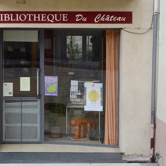 Devanture de la médiathèque