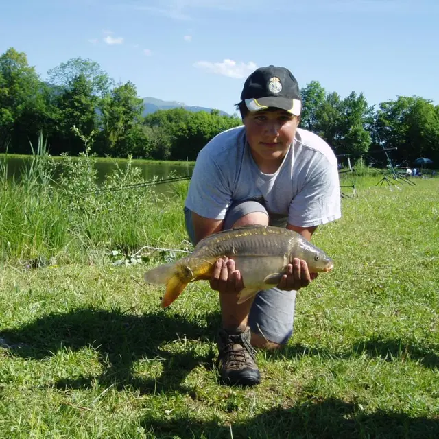 Belle prise au lac des Alliettes à Songieu