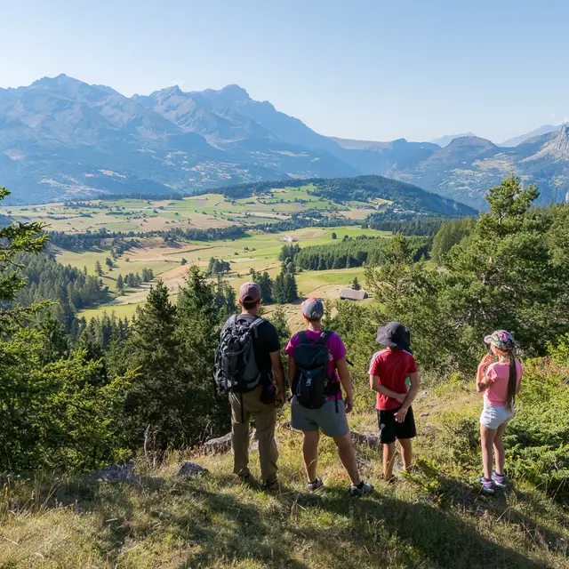 Nature, jeux et souvenirs en famille : l’essence d’un séjour au Dévoluy._Dévoluy
