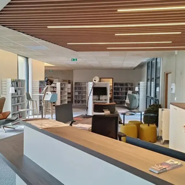 Médiathèque de Caumont-sur-Durance_Caumont-sur-Durance