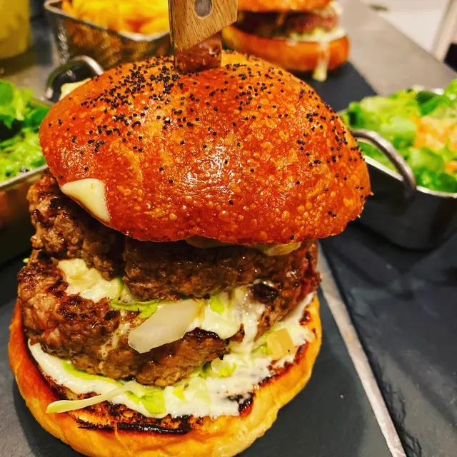 Burger et traditions - Montbrison 42600