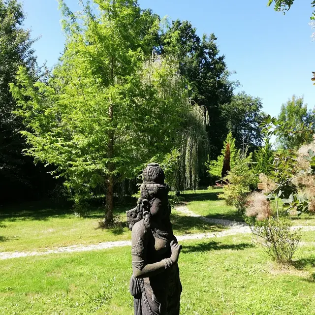 Lassis Jardin Arboretum