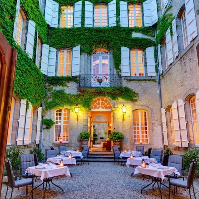vue de la cour