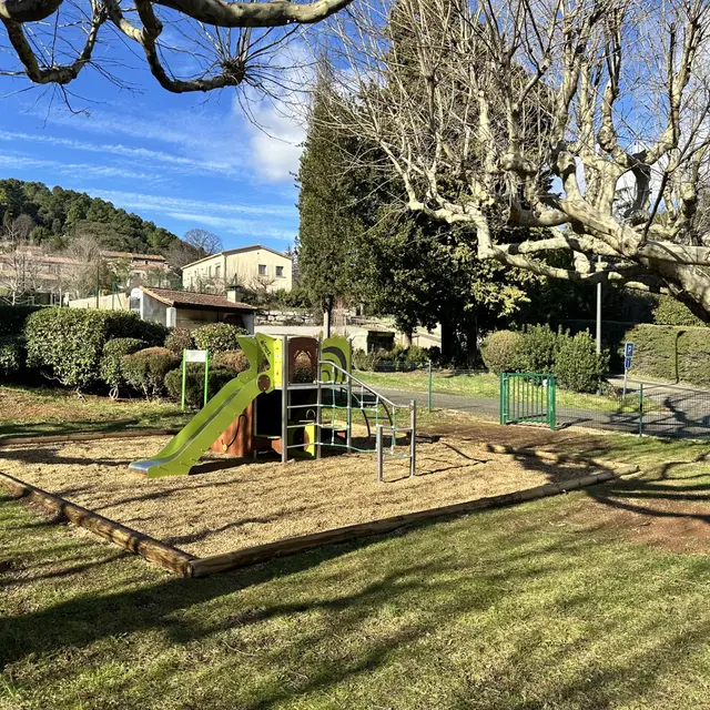 Aire de Jeux de Branoux- Les Taillades_Branoux-les-Taillades