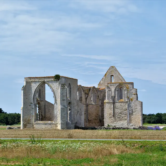J&M EVASION - Abbaye des Châteliers