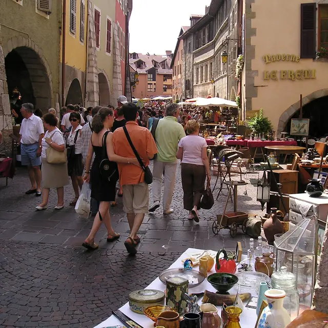 Brocante de la vieille ville