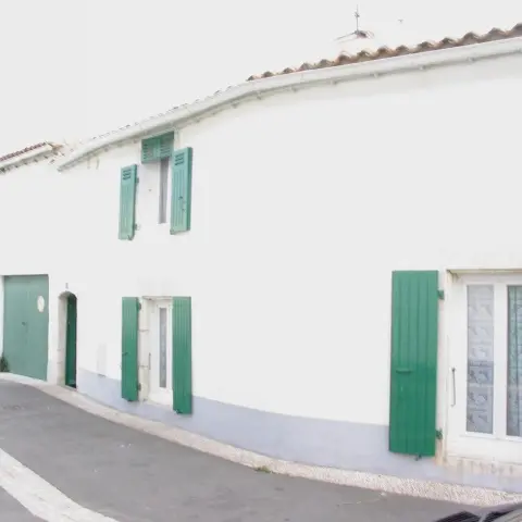 Facade extérieure Rue