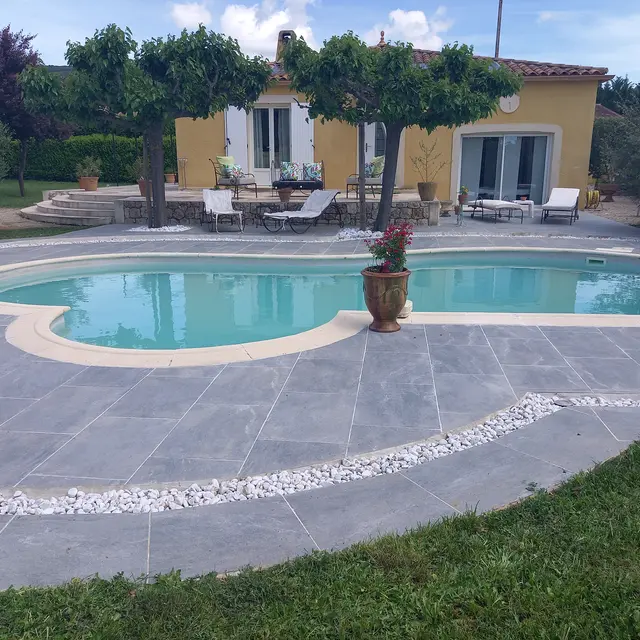 Location GIORDANENGO_Tavernes