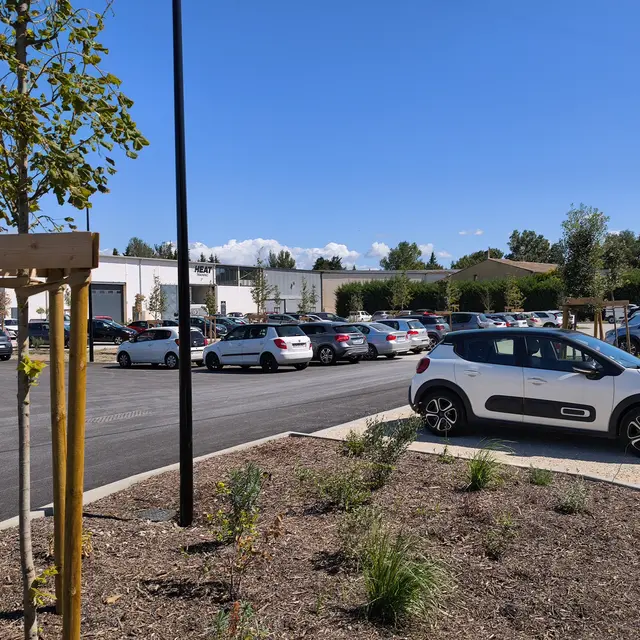 Parking des 3 vergers_Noves