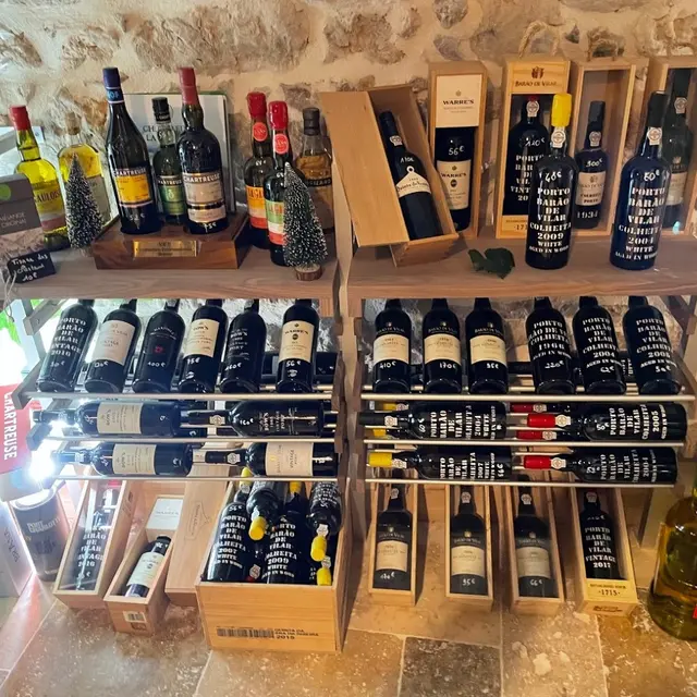 Les Vins Bavards