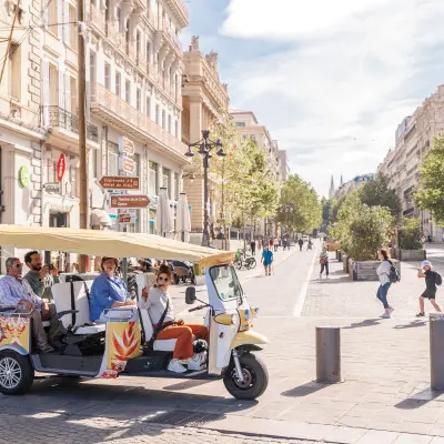 Découverte du Panier en tuk tuk.
